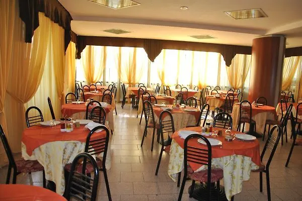 Ducale فندق ريميني